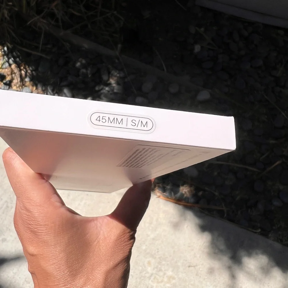 Midnight Apple Watch 8 series watchband.